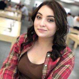 Meet your Posher, Lauren